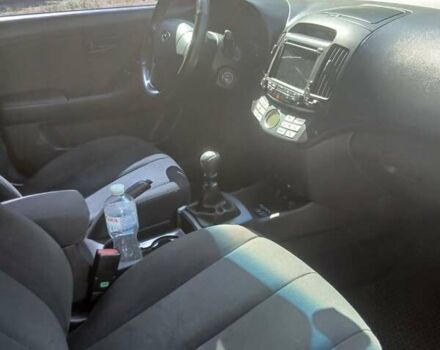 Черный Хендай Элантра, объемом двигателя 1.59 л и пробегом 193 тыс. км за 7000 $, фото 5 на Automoto.ua