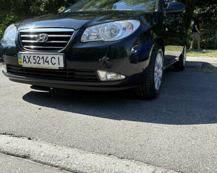 Черный Хендай Элантра, объемом двигателя 1.59 л и пробегом 113 тыс. км за 6500 $, фото 2 на Automoto.ua