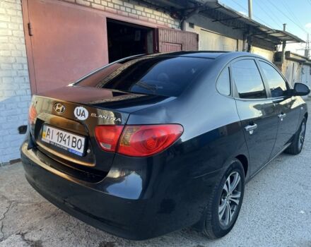 Черный Хендай Элантра, объемом двигателя 1.6 л и пробегом 240 тыс. км за 6411 $, фото 4 на Automoto.ua