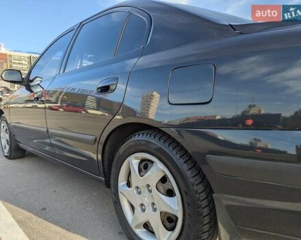 Черный Хендай Элантра, объемом двигателя 1.6 л и пробегом 146 тыс. км за 5900 $, фото 3 на Automoto.ua