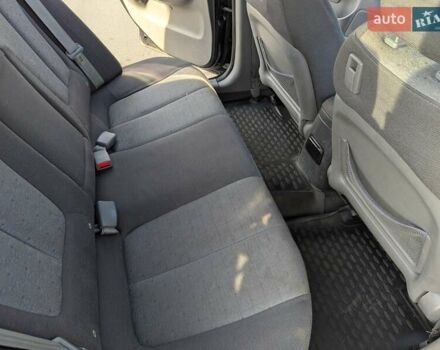 Черный Хендай Элантра, объемом двигателя 1.6 л и пробегом 146 тыс. км за 5900 $, фото 26 на Automoto.ua