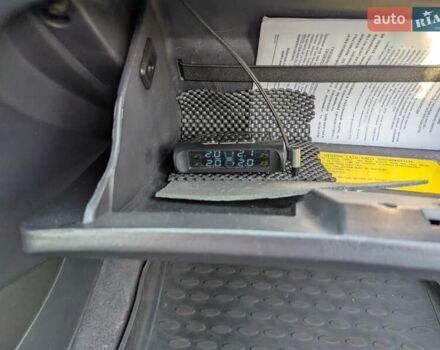 Черный Хендай Элантра, объемом двигателя 1.6 л и пробегом 146 тыс. км за 5900 $, фото 25 на Automoto.ua