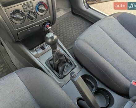 Черный Хендай Элантра, объемом двигателя 1.6 л и пробегом 146 тыс. км за 5900 $, фото 23 на Automoto.ua