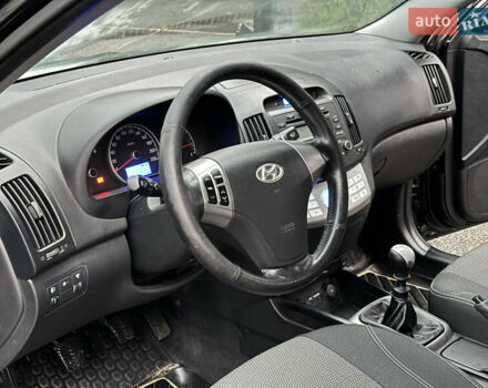Хендай Элантра 2011 в Харькове на Automoto.ua Черный Хендай Элантра, объемом двигателя 1.59 л и пробегом 118 тыс. км за 8500 $, фото 12 на Automoto.ua
