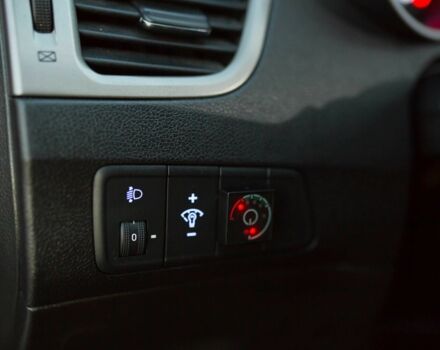 Черный Хендай Элантра, объемом двигателя 1.6 л и пробегом 149 тыс. км за 8350 $, фото 19 на Automoto.ua