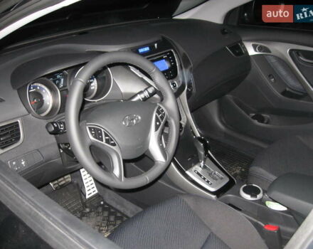 Черный Хендай Элантра, объемом двигателя 1.8 л и пробегом 172 тыс. км за 10200 $, фото 4 на Automoto.ua