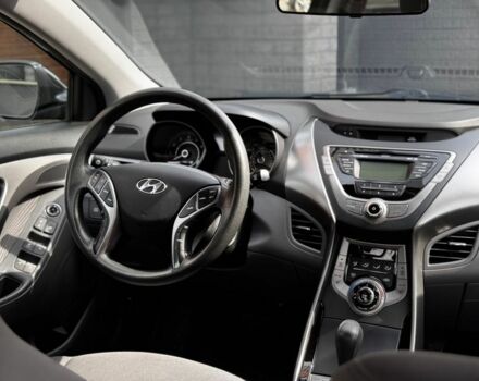 Черный Хендай Элантра, объемом двигателя 1.8 л и пробегом 63 тыс. км за 11000 $, фото 14 на Automoto.ua