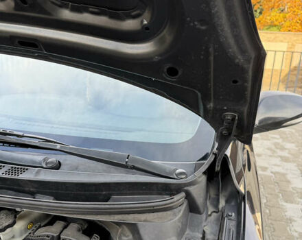 Черный Хендай Элантра, объемом двигателя 1.8 л и пробегом 150 тыс. км за 9100 $, фото 23 на Automoto.ua