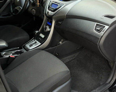 Черный Хендай Элантра, объемом двигателя 1.8 л и пробегом 150 тыс. км за 9100 $, фото 10 на Automoto.ua