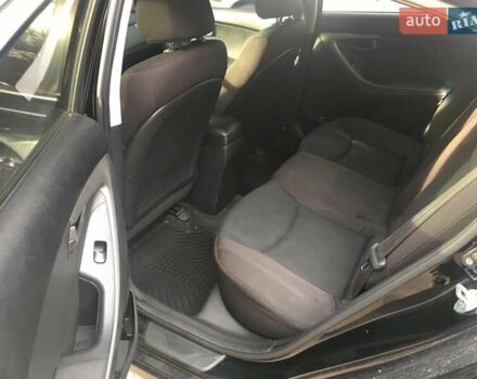 Черный Хендай Элантра, объемом двигателя 1.59 л и пробегом 399 тыс. км за 6850 $, фото 6 на Automoto.ua