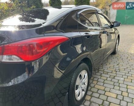 Черный Хендай Элантра, объемом двигателя 1.59 л и пробегом 203 тыс. км за 7300 $, фото 19 на Automoto.ua