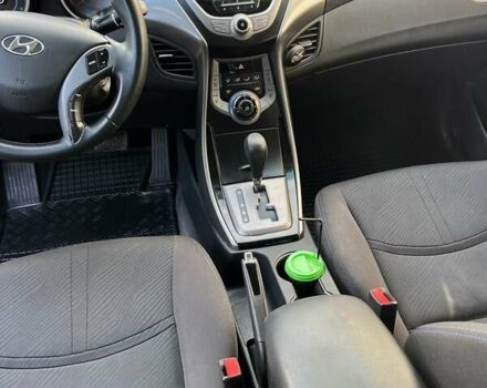 Черный Хендай Элантра, объемом двигателя 1.59 л и пробегом 203 тыс. км за 7300 $, фото 30 на Automoto.ua