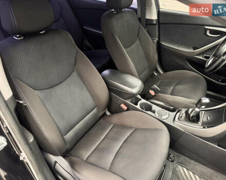 Черный Хендай Элантра, объемом двигателя 1.8 л и пробегом 130 тыс. км за 7300 $, фото 10 на Automoto.ua