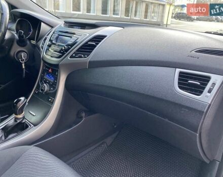 Чорний Хендай Елантра, об'ємом двигуна 1.8 л та пробігом 180 тис. км за 10250 $, фото 56 на Automoto.ua