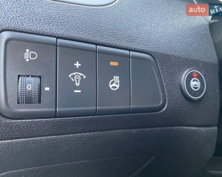 Чорний Хендай Елантра, об'ємом двигуна 1.8 л та пробігом 180 тис. км за 10250 $, фото 45 на Automoto.ua