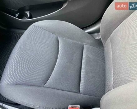 Чорний Хендай Елантра, об'ємом двигуна 1.8 л та пробігом 180 тис. км за 10250 $, фото 39 на Automoto.ua