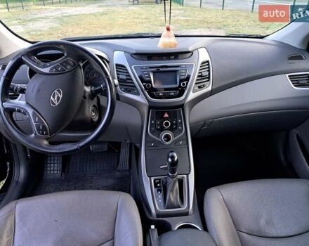 Чорний Хендай Елантра, об'ємом двигуна 1.8 л та пробігом 149 тис. км за 10000 $, фото 7 на Automoto.ua