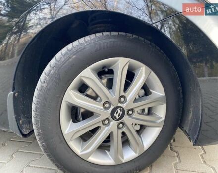 Чорний Хендай Елантра, об'ємом двигуна 1.8 л та пробігом 180 тис. км за 10250 $, фото 65 на Automoto.ua