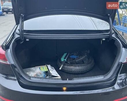 Черный Хендай Элантра, объемом двигателя 2 л и пробегом 232 тыс. км за 9200 $, фото 6 на Automoto.ua