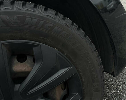 Черный Хендай Элантра, объемом двигателя 1.8 л и пробегом 200 тыс. км за 9500 $, фото 58 на Automoto.ua