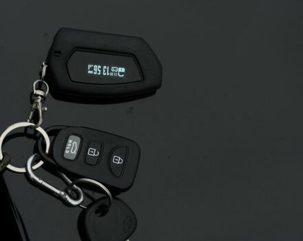 Черный Хендай Элантра, объемом двигателя 1.8 л и пробегом 200 тыс. км за 9500 $, фото 21 на Automoto.ua