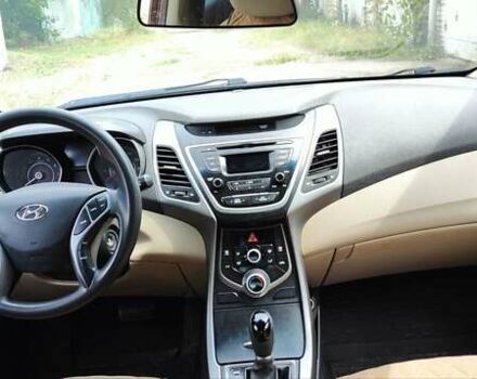 Черный Хендай Элантра, объемом двигателя 1.8 л и пробегом 250 тыс. км за 8500 $, фото 9 на Automoto.ua