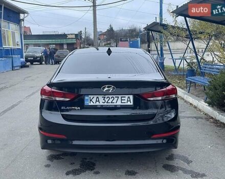 Черный Хендай Элантра, объемом двигателя 2 л и пробегом 232 тыс. км за 9200 $, фото 16 на Automoto.ua