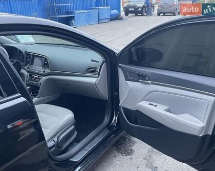 Черный Хендай Элантра, объемом двигателя 2 л и пробегом 232 тыс. км за 9200 $, фото 5 на Automoto.ua