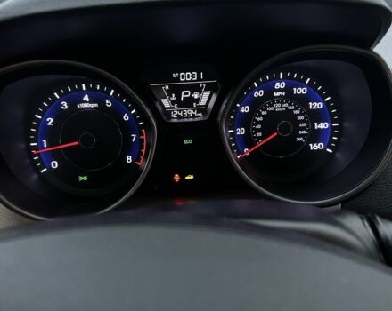 Черный Хендай Элантра, объемом двигателя 1.8 л и пробегом 200 тыс. км за 9500 $, фото 15 на Automoto.ua