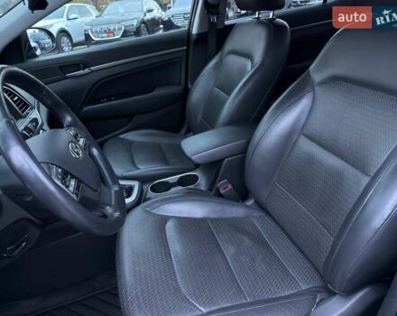 Хендай Элантра 2016 в Харькове на Automoto.ua Черный Хендай Элантра, объемом двигателя 2 л и пробегом 151 тыс. км за 12800 $, фото 15 на Automoto.ua