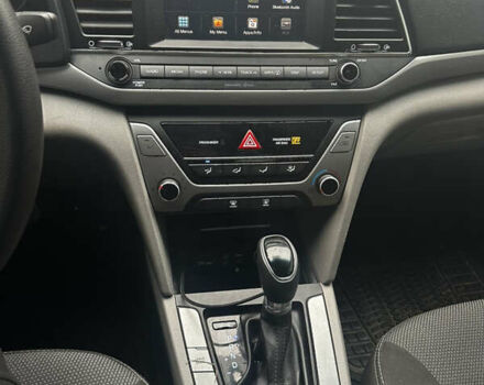 Чорний Хендай Елантра, об'ємом двигуна 2 л та пробігом 150 тис. км за 11200 $, фото 5 на Automoto.ua