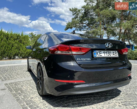Чорний Хендай Елантра, об'ємом двигуна 2 л та пробігом 160 тис. км за 13500 $, фото 19 на Automoto.ua