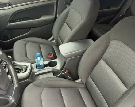 Черный Хендай Элантра, объемом двигателя 2 л и пробегом 182 тыс. км за 12700 $, фото 18 на Automoto.ua