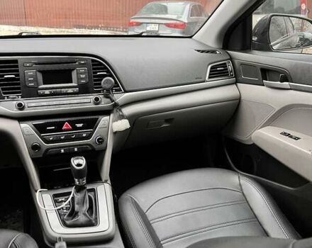 Хендай Элантра 2016 в Киеве на Automoto.ua Черный Хендай Элантра, объемом двигателя 2 л и пробегом 202 тыс. км за 9600 $, фото 7 на Automoto.ua