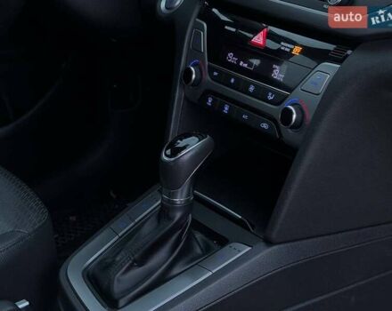 Хендай Элантра 2016 в Харькове на Automoto.ua Черный Хендай Элантра, объемом двигателя 2 л и пробегом 151 тыс. км за 12800 $, фото 43 на Automoto.ua