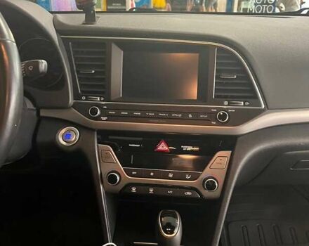 Черный Хендай Элантра, объемом двигателя 2 л и пробегом 99 тыс. км за 13000 $, фото 8 на Automoto.ua