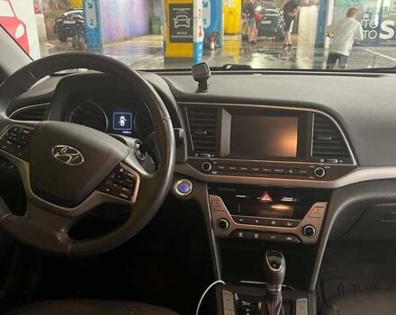 Черный Хендай Элантра, объемом двигателя 2 л и пробегом 99 тыс. км за 13000 $, фото 7 на Automoto.ua