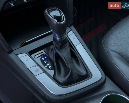 Хендай Элантра 2016 в Харькове на Automoto.ua Черный Хендай Элантра, объемом двигателя 2 л и пробегом 151 тыс. км за 12800 $, фото 23 на Automoto.ua