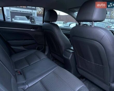 Хендай Элантра 2016 в Харькове на Automoto.ua Черный Хендай Элантра, объемом двигателя 2 л и пробегом 151 тыс. км за 12800 $, фото 38 на Automoto.ua