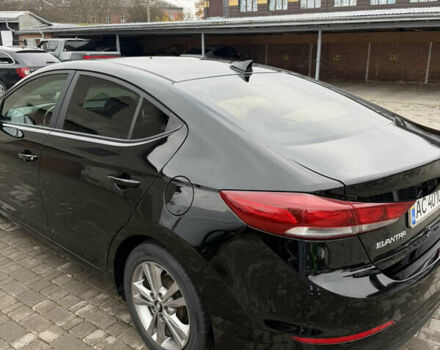 Черный Хендай Элантра, объемом двигателя 2 л и пробегом 182 тыс. км за 12700 $, фото 4 на Automoto.ua