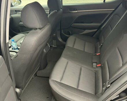 Черный Хендай Элантра, объемом двигателя 2 л и пробегом 182 тыс. км за 12700 $, фото 13 на Automoto.ua