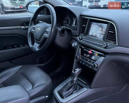Хендай Элантра 2016 в Харькове на Automoto.ua Черный Хендай Элантра, объемом двигателя 2 л и пробегом 151 тыс. км за 12800 $, фото 41 на Automoto.ua