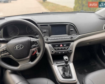 Черный Хендай Элантра, объемом двигателя 1.8 л и пробегом 90 тыс. км за 12000 $, фото 9 на Automoto.ua