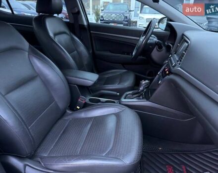 Хендай Элантра 2016 в Харькове на Automoto.ua Черный Хендай Элантра, объемом двигателя 2 л и пробегом 151 тыс. км за 12800 $, фото 39 на Automoto.ua