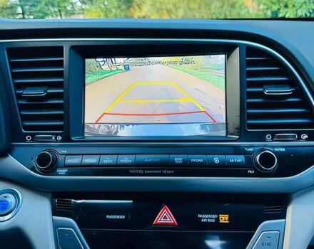 Чорний Хендай Елантра, об'ємом двигуна 2 л та пробігом 54 тис. км за 8100 $, фото 10 на Automoto.ua