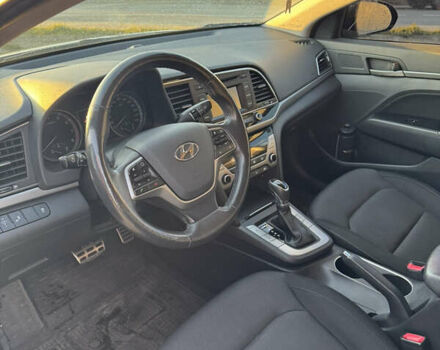 Чорний Хендай Елантра, об'ємом двигуна 2 л та пробігом 108 тис. км за 14900 $, фото 6 на Automoto.ua