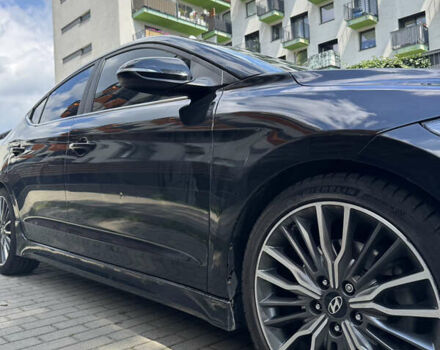 Черный Хендай Элантра, объемом двигателя 1.59 л и пробегом 120 тыс. км за 13000 $, фото 9 на Automoto.ua