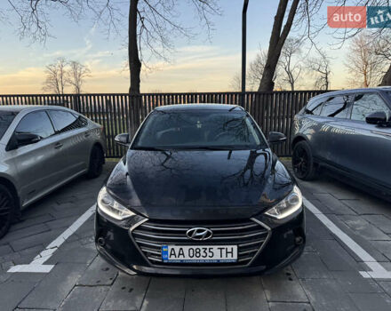 Чорний Хендай Елантра, об'ємом двигуна 2 л та пробігом 108 тис. км за 14900 $, фото 4 на Automoto.ua