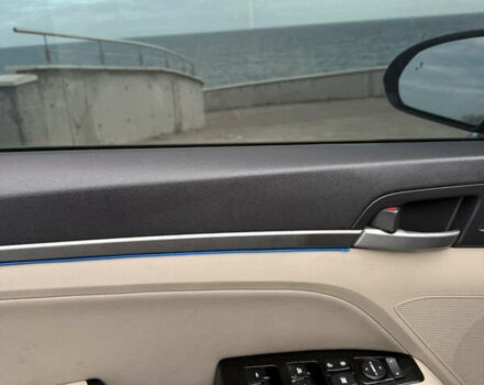 Черный Хендай Элантра, объемом двигателя 2 л и пробегом 160 тыс. км за 10900 $, фото 14 на Automoto.ua