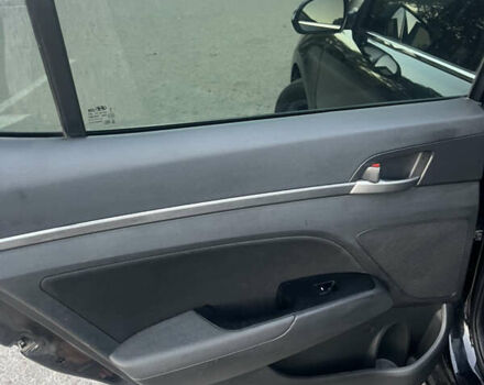 Черный Хендай Элантра, объемом двигателя 1.59 л и пробегом 210 тыс. км за 9300 $, фото 10 на Automoto.ua